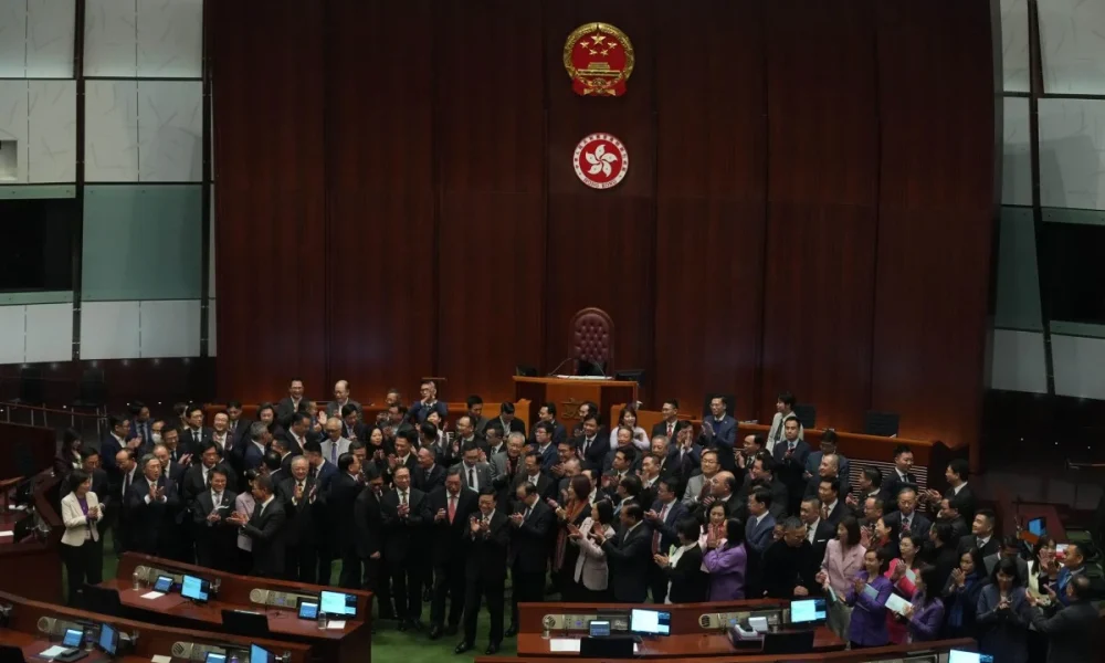 Hong Kong unanimously passes new national security law - Harici